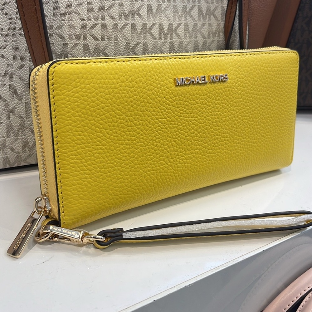 MICHAEL KORS JST 
Leather Continental Wristlet Phone Case Wallet Sunshine - Picture 7 of 16
